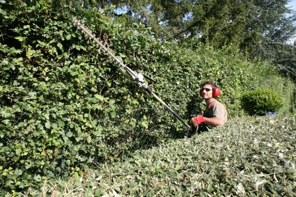 Entretien matériels espace verts à Louvigné